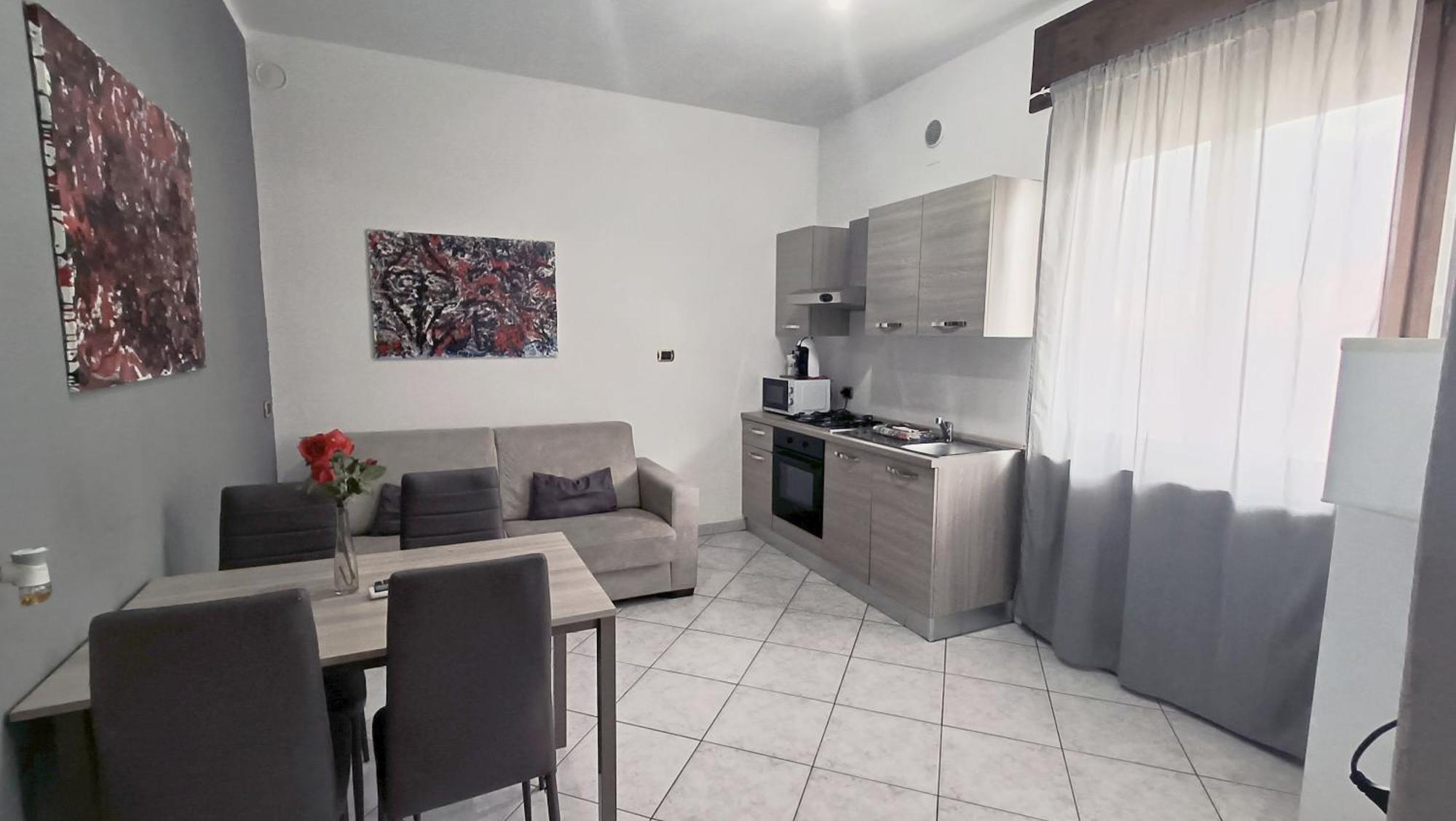 Affittacamere Valchiavenna - Foresteria Lombarda Con Parcheggio Privato Sul Posto! Apprezzata Gestione Familiare Dal 2012, Qualita-Prezzo Top! "Guest-House With Private Parking On Site! Appreciated Family Management Since 2012, Quality-Price Top!" Ngoại thất bức ảnh