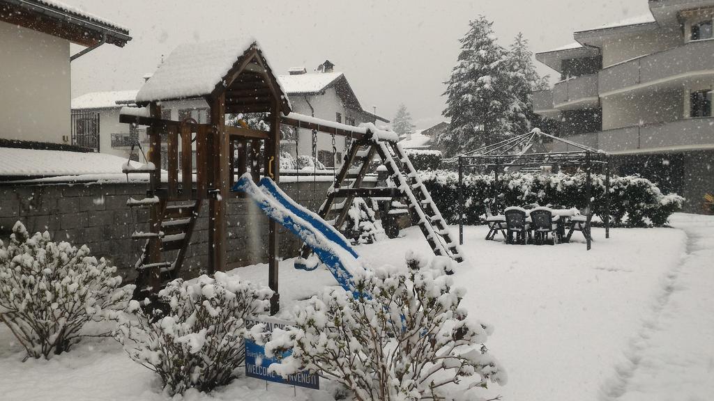 Affittacamere Valchiavenna - Foresteria Lombarda Con Parcheggio Privato Sul Posto! Apprezzata Gestione Familiare Dal 2012, Qualita-Prezzo Top! "Guest-House With Private Parking On Site! Appreciated Family Management Since 2012, Quality-Price Top!" Ngoại thất bức ảnh