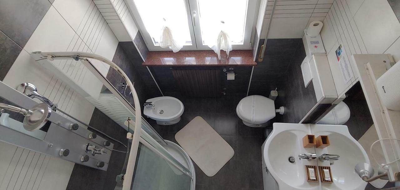 Affittacamere Valchiavenna - Foresteria Lombarda Con Parcheggio Privato Sul Posto! Apprezzata Gestione Familiare Dal 2012, Qualita-Prezzo Top! "Guest-House With Private Parking On Site! Appreciated Family Management Since 2012, Quality-Price Top!" Ngoại thất bức ảnh
